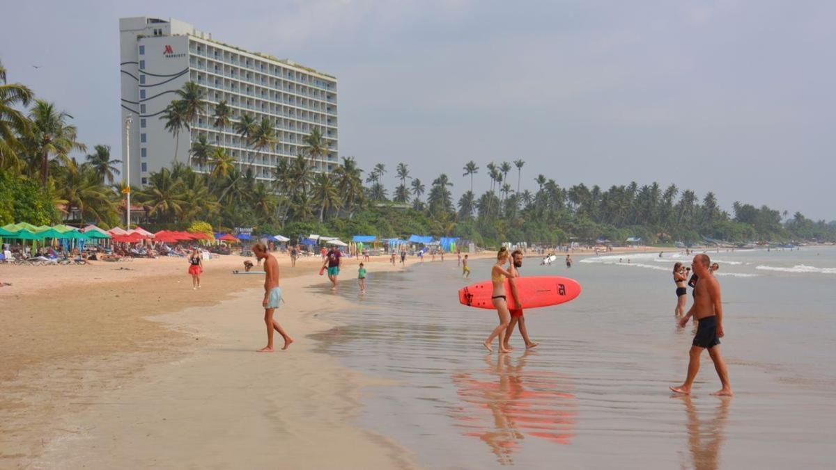 Alma Beach Hotel Weligama Exterior photo